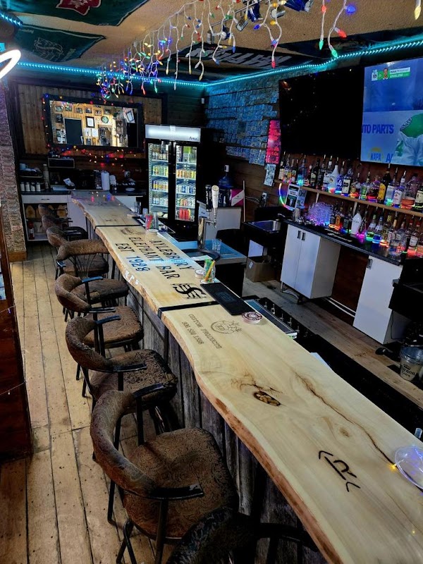 The Elephant Bar - Aylesbury Hotel