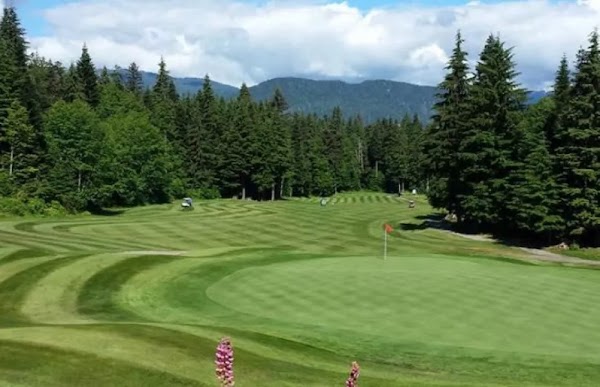 Hirsch Creek Golf & Winter Club