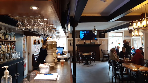 Fanny Bay Inn