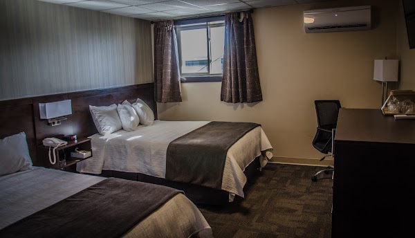 Springdale Inn & Suites