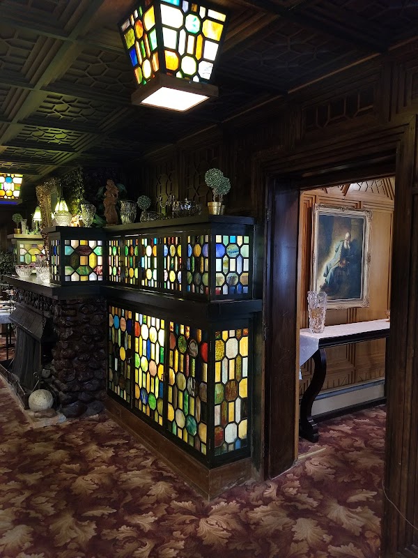 The Cobblestone Manor