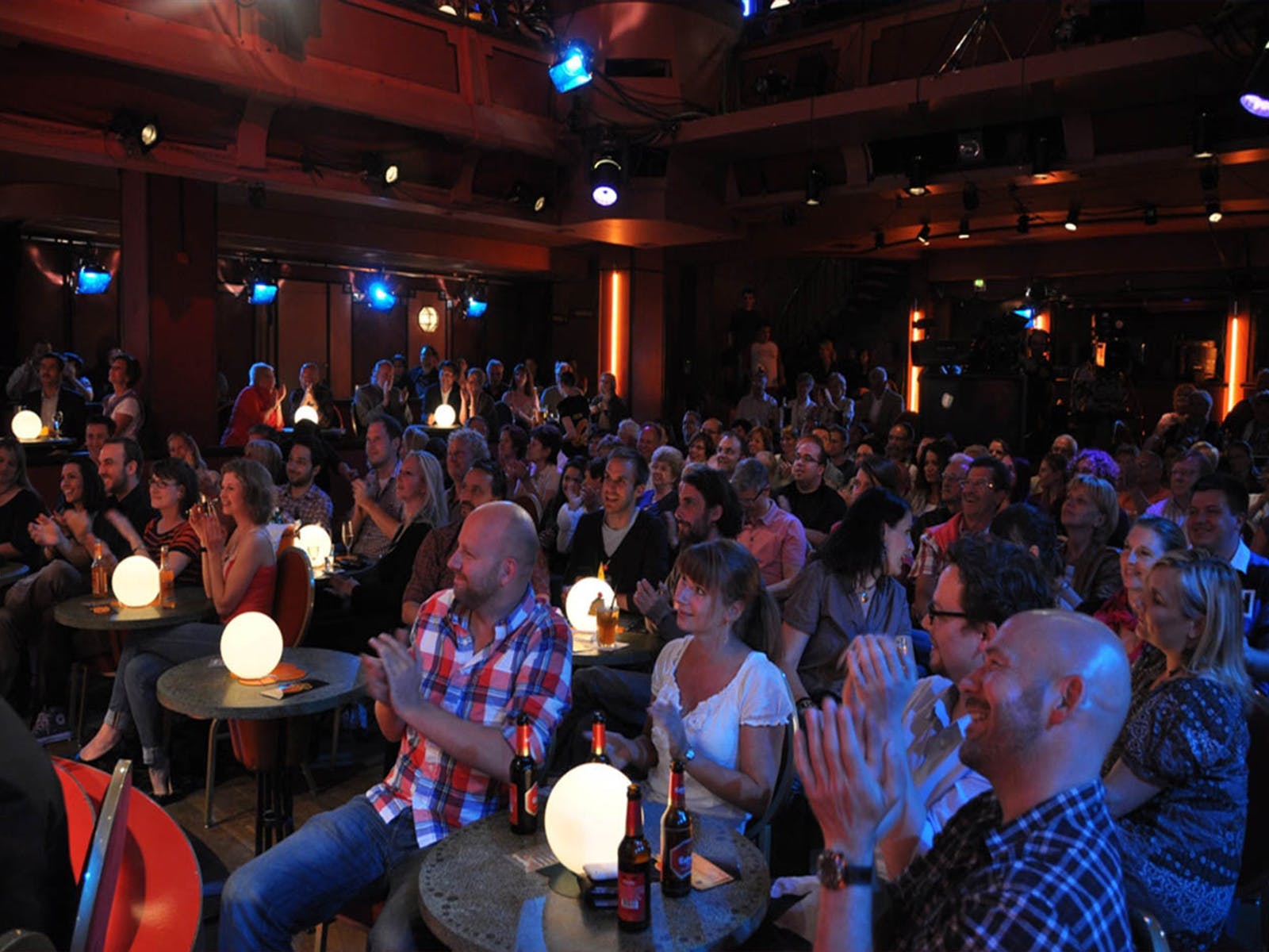 Lil Red Comedy Cabin - Cabaret Comedy Club & Grill
