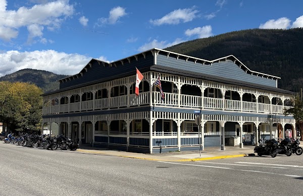 The Historic Salmo Hotel est.1931