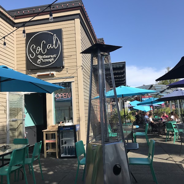 SoCal Restaurant & Lounge